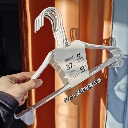 37cm Plastic-Coated Hanger
